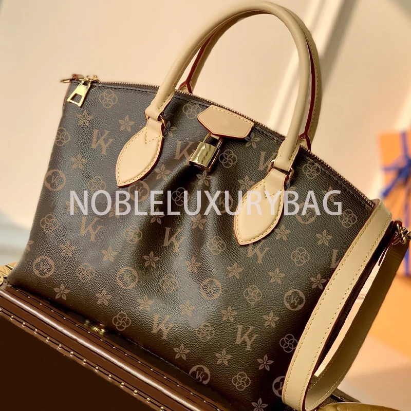Large Capacity Woman Handbag Shoulder Bag PU Black Chain Mobile Bags Coin Pouch Party 45986 Fashion Women's Crossbody Bag
Large Capacity Woman Handbag Shoulder Bag PU Black Chain Mobile Bags Coin Pouch Party 45986 Fashion Women's Crossbody Bag