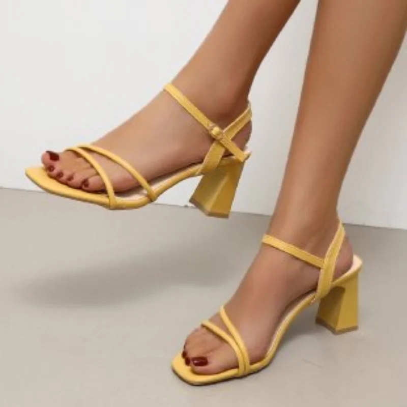 Thick Heeled Square Sandals Fairy Style 2023 New Summer 100 Matching Skirt One-line Buckle Versatile Roman Women's Shoes
Thick Heeled Square Sandals Fairy Style 2023 New Summer 100 Matching Skirt One-line Buckle Versatile Roman Women's Shoes