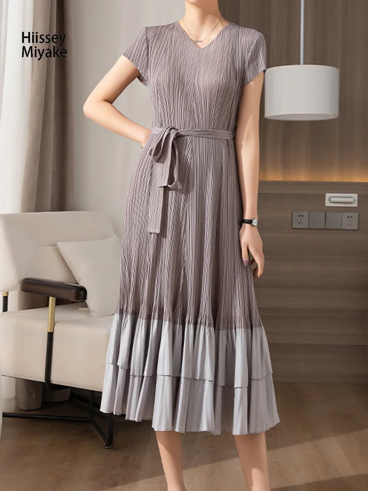 HiIssey Miyake Fashion Design Spring Lace-up Short-sleeved Women V-neck Paragraph Pleated Pure Color Intellectual Style Dresses
HiIssey Miyake Fashion Design Spring Lace-up Short-sleeved Women V-neck Paragraph Pleated Pure Color Intellectual Style Dresses