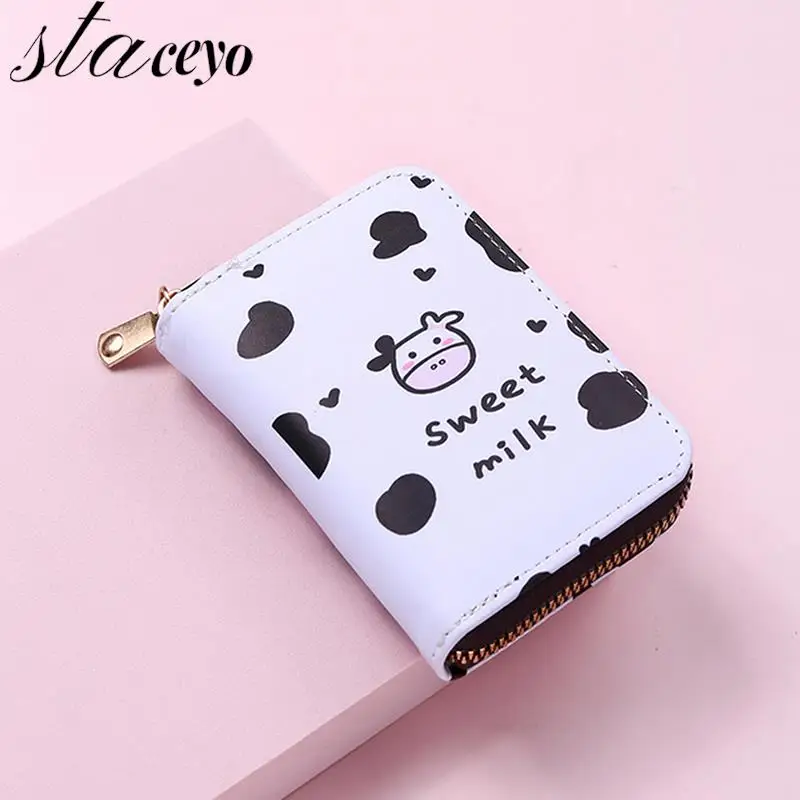 Женский кошелек, модный короткий кошелек, кожаный кошелек с милым мультяшным клубничным медведем, Дамский держатель для карт, сумки для мон... 
Женский кошелек, модный короткий кошелек, кожаный кошелек с милым мультяшным клубничным медведем, Дамский держатель для карт, сумки для мон...