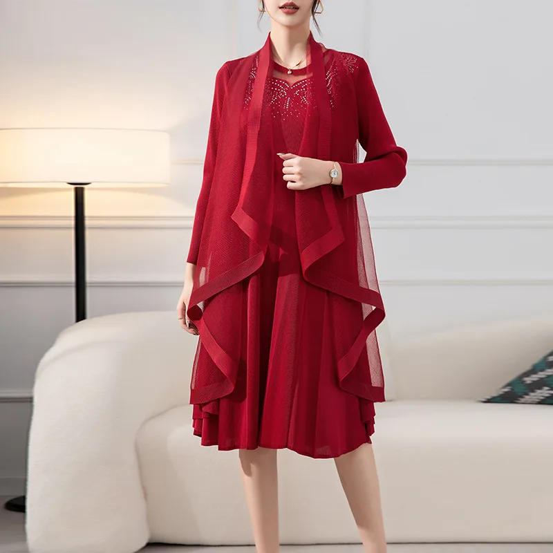 Autumn Women's Dress New High end Fashion Mesh Splice Hot Drill Loose Two Piece Dress
Autumn Women's Dress New High end Fashion Mesh Splice Hot Drill Loose Two Piece Dress