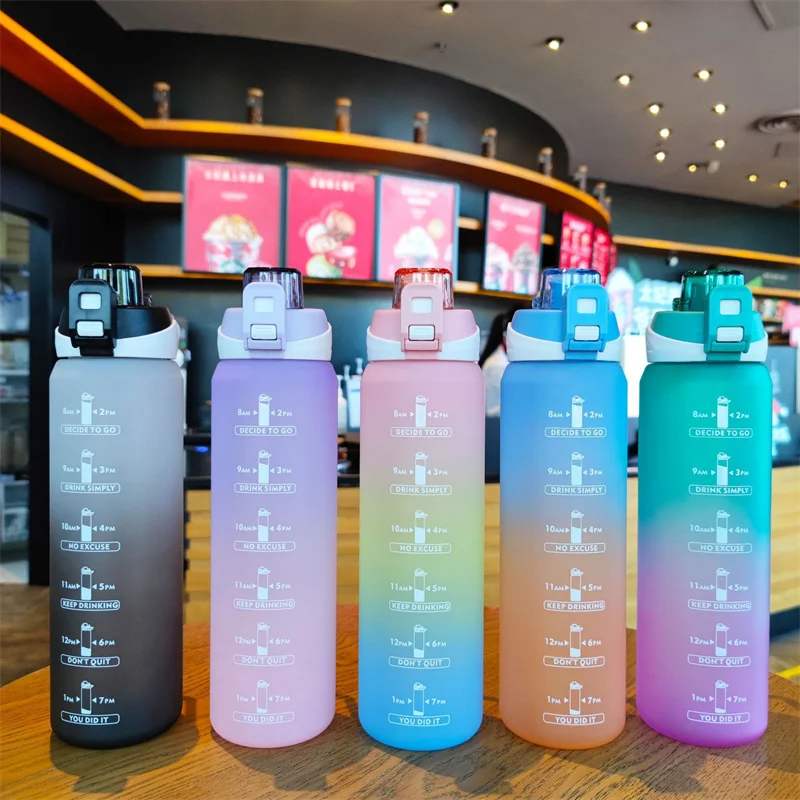 

1000ml Sports Water Bottle With Bounce Lid Timeline Reminder Gradient Color Plastic Cups Outdoor Frosted Jugs Large-capacity S02