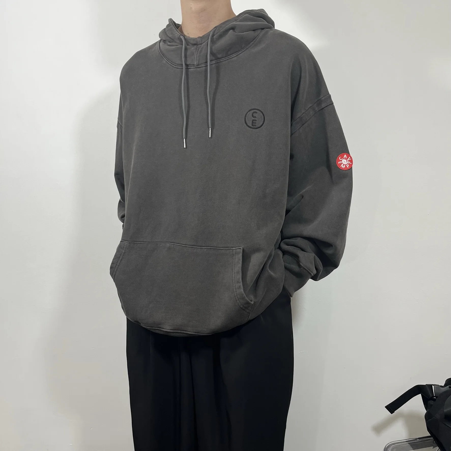 Autumn CAVEMPT washed vintage hoodie heavy embroidery CE slogan men's and women's Japanese fashion high street loose sweater
Autumn CAVEMPT washed vintage hoodie heavy embroidery CE slogan men's and women's Japanese fashion high street loose sweater
