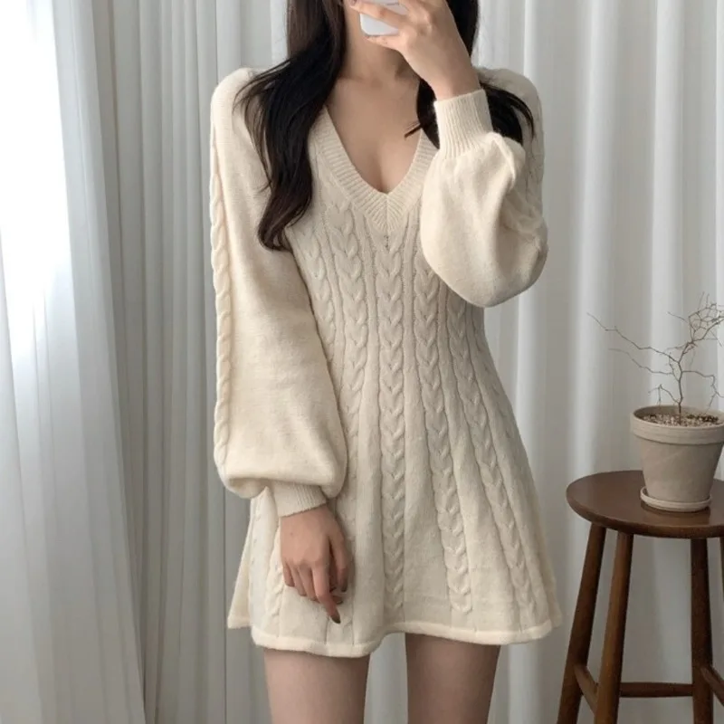 Women's Dress Korean Chic Winter New Lantern Long Sleeve Waist V-neck Small Knitted Dress Women's Sweater Short Skirt Forest
Women's Dress Korean Chic Winter New Lantern Long Sleeve Waist V-neck Small Knitted Dress Women's Sweater Short Skirt Forest