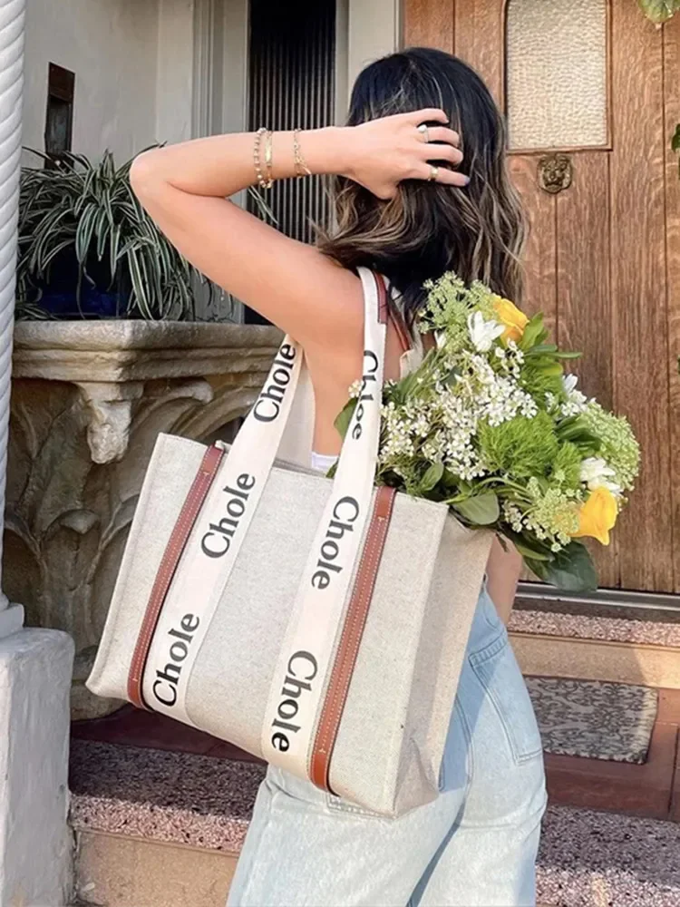 Chloe Classic Letters Canvas Bags New Fashion Designer Handbag Large Capacity Simple Woven Basket Ladies Travel Crossbody Bag
Chloe Classic Letters Canvas Bags New Fashion Designer Handbag Large Capacity Simple Woven Basket Ladies Travel Crossbody Bag