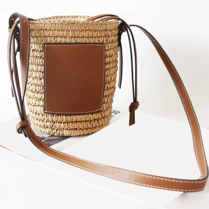 New Style Round Straw Tote Raffia Round Barrel Straw Woven Crossbody Bag Handbags Women Bags Designer Beach Bag For Women 2021
New Style Round Straw Tote Raffia Round Barrel Straw Woven Crossbody Bag Handbags Women Bags Designer Beach Bag For Women 2021