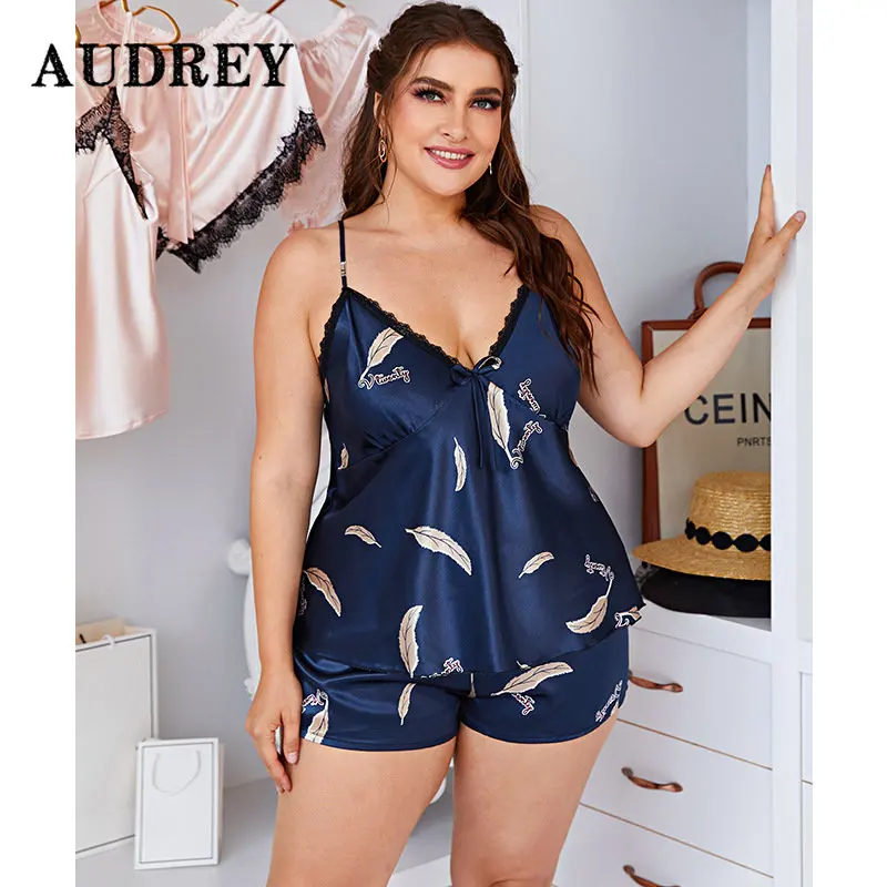 Sexy Ice Silk Feather Print Plus Size Women Clothing Two Piece Set Lace Satin Slip Women Elastic Waist Shorts Pajamas Feminino
Sexy Ice Silk Feather Print Plus Size Women Clothing Two Piece Set Lace Satin Slip Women Elastic Waist Shorts Pajamas Feminino