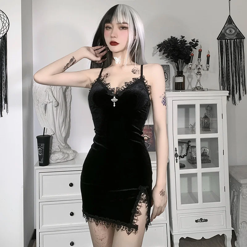 Sexy Dark Cross Black Mini Dress Vintage Sexy Italian Noodle Strap High Waist Slim Fit Dress Gothic Party Club Women's Dress
Sexy Dark Cross Black Mini Dress Vintage Sexy Italian Noodle Strap High Waist Slim Fit Dress Gothic Party Club Women's Dress