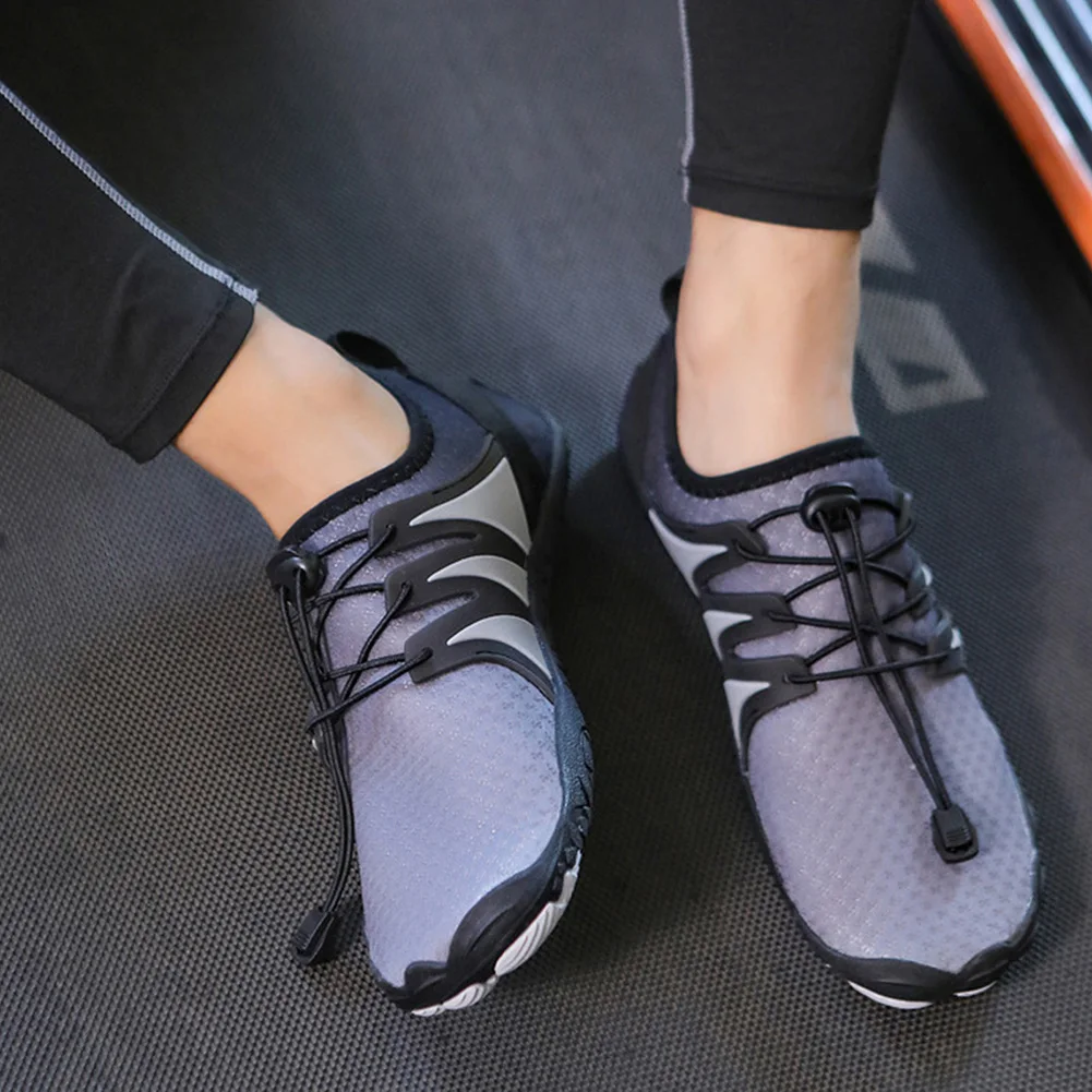 Diving Sneakers Non-slip Swim Beach Aqua Shoes Quick Dry Surfing Shoes Breathable Wear-resistant Outdoor Supplies for Women Men
Diving Sneakers Non-slip Swim Beach Aqua Shoes Quick Dry Surfing Shoes Breathable Wear-resistant Outdoor Supplies for Women Men