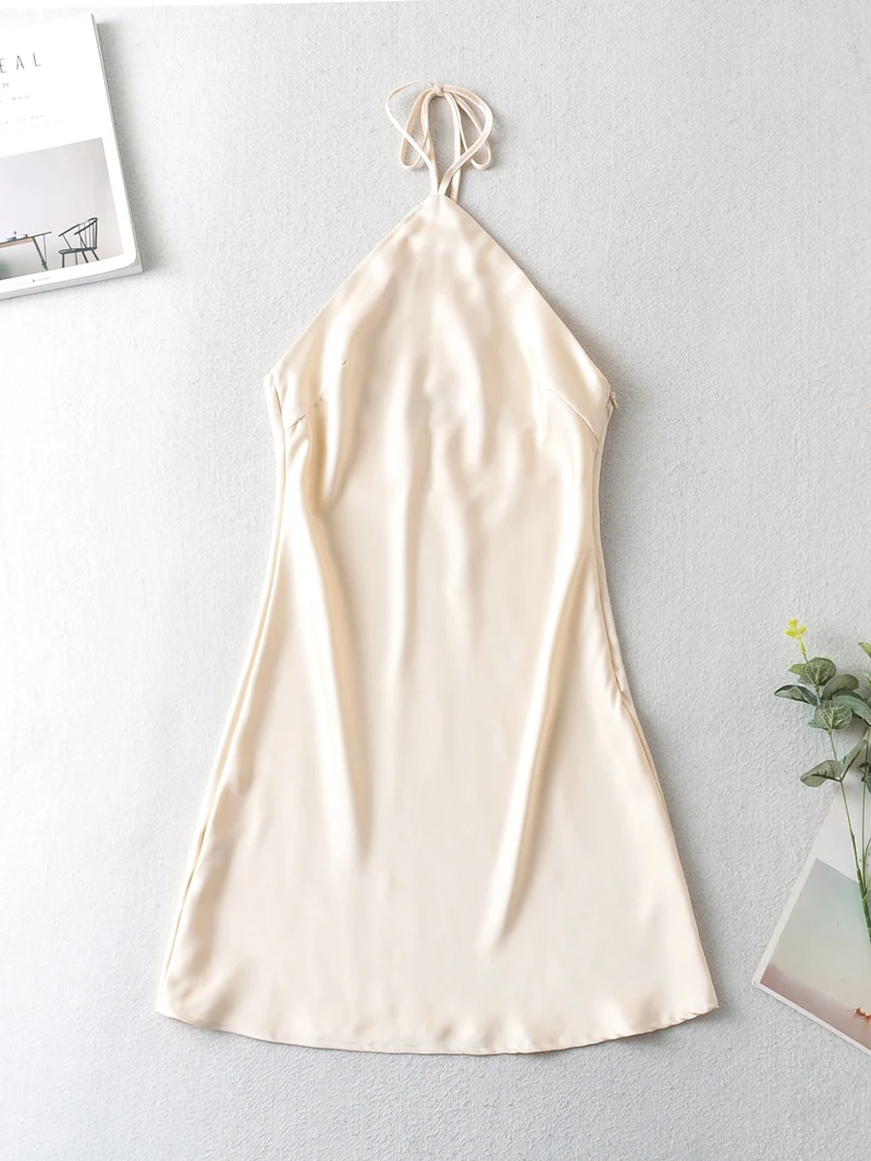 Ms Shoulder Ice Silk Feeling Sexy Backless Perspective Nightclub Short Hip Dress
Ms Shoulder Ice Silk Feeling Sexy Backless Perspective Nightclub Short Hip Dress