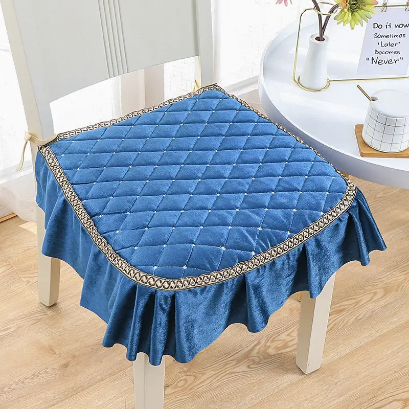 Thicken Non-slip Dining Chair Cushion Horseshoe-shaped Soft Seat Mat Restaurant Office Chair Mat Stool Pad Winter Plus Velvet
Thicken Non-slip Dining Chair Cushion Horseshoe-shaped Soft Seat Mat Restaurant Office Chair Mat Stool Pad Winter Plus Velvet