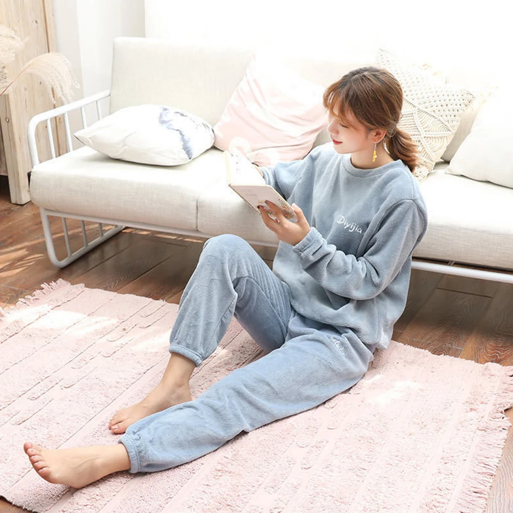 Women Thick Coral Velvet Fleece Warm Pajama Set Casual Suit Homewear Loungewear Tracksuit Home Solid O-neck Women's Sleepwear
Women Thick Coral Velvet Fleece Warm Pajama Set Casual Suit Homewear Loungewear Tracksuit Home Solid O-neck Women's Sleepwear