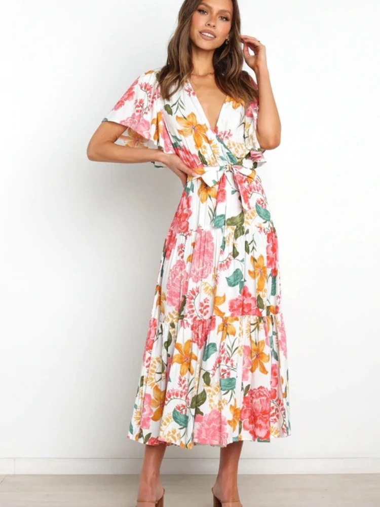 Summer Fashion New Ladies Summer Dress V-neck Commuter Print Short-sleeved Waist-length Dress Bohemian Robe Sweet Girly Style
Summer Fashion New Ladies Summer Dress V-neck Commuter Print Short-sleeved Waist-length Dress Bohemian Robe Sweet Girly Style