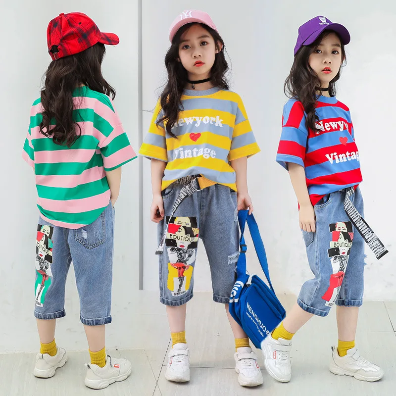 Girls striped short-sleeved T-shirt denim cropped two-piece suit 2022 summer new trendy style
Girls striped short-sleeved T-shirt denim cropped two-piece suit 2022 summer new trendy style
