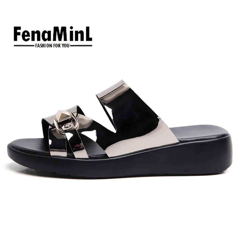 Summer Women New Flip Flops Hot Sale Trand Slipper Female Outdoor Summer Height Increasing Flat Pretty Luxury Designer Slides
Summer Women New Flip Flops Hot Sale Trand Slipper Female Outdoor Summer Height Increasing Flat Pretty Luxury Designer Slides
