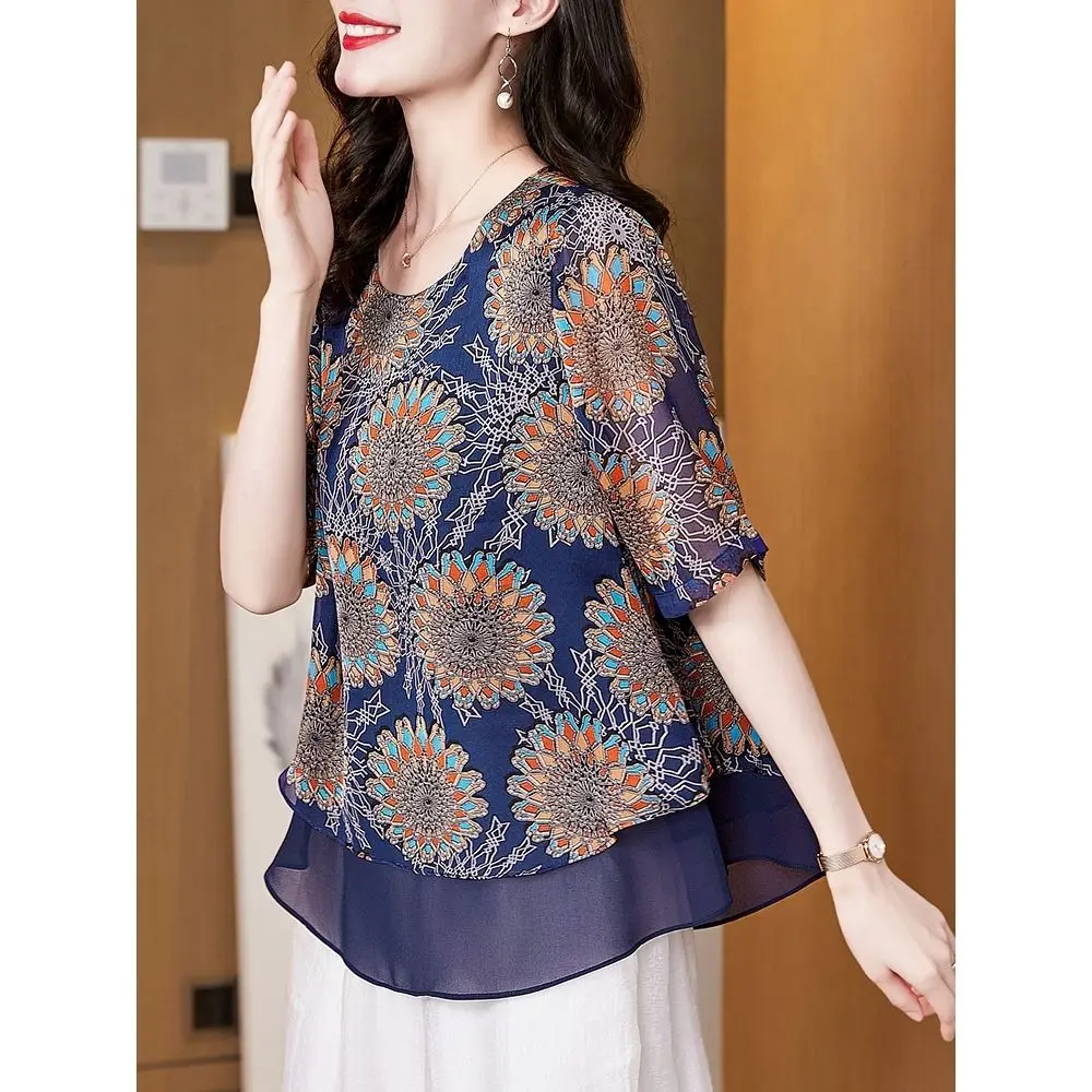 Casual Vintage Round Neck Floral Printed Women's Tops Summer Fashion Fake Two Pieces Loose Half Sleeve Chiffon T-shirt Female
Casual Vintage Round Neck Floral Printed Women's Tops Summer Fashion Fake Two Pieces Loose Half Sleeve Chiffon T-shirt Female