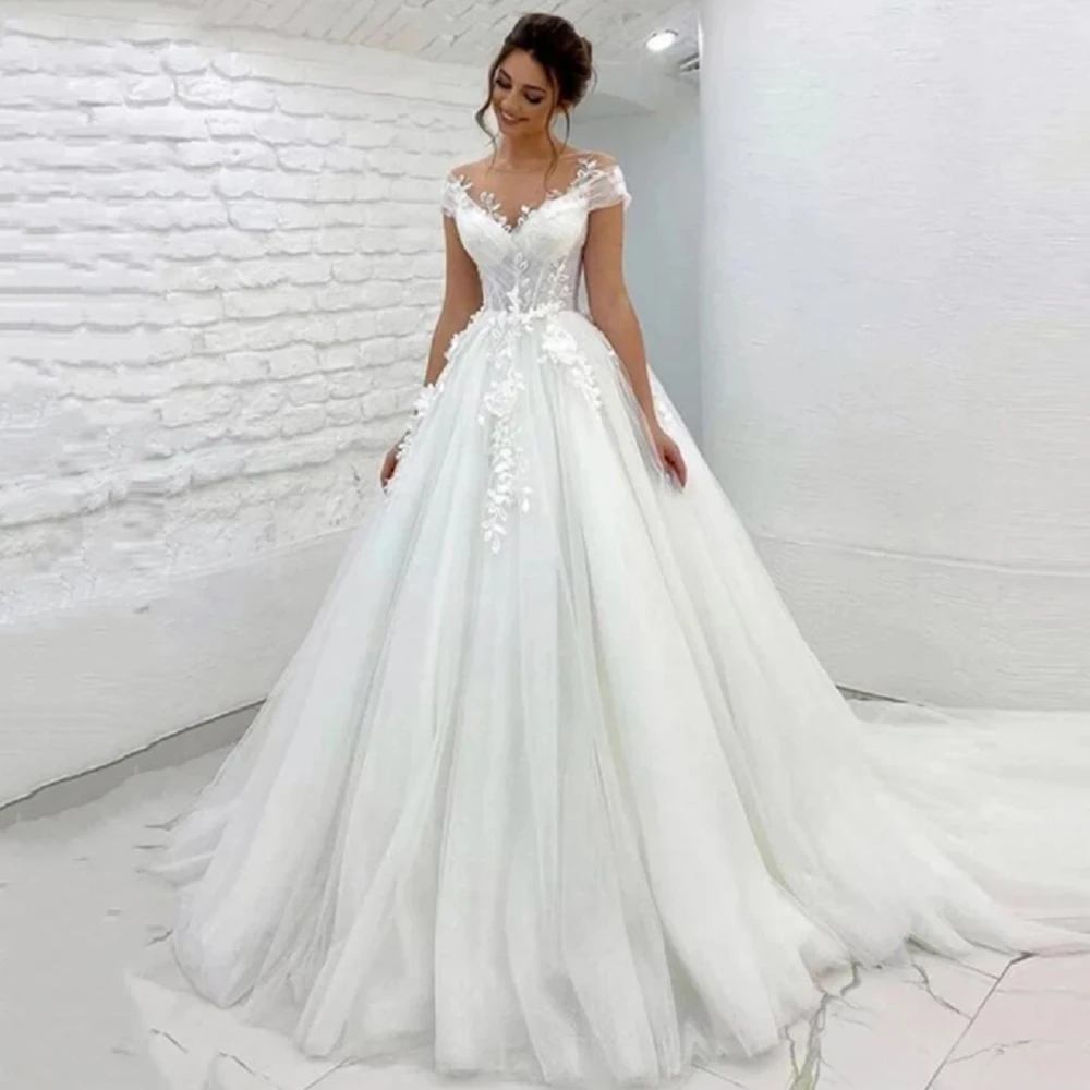 Simple Princess Wedding Dresses V-Neck Cap Sleeves Tulle Dress A-Line Beading Lace Appliques Sweep Train Bridal Gown платье 2022
Simple Princess Wedding Dresses V-Neck Cap Sleeves Tulle Dress A-Line Beading Lace Appliques Sweep Train Bridal Gown платье 2022