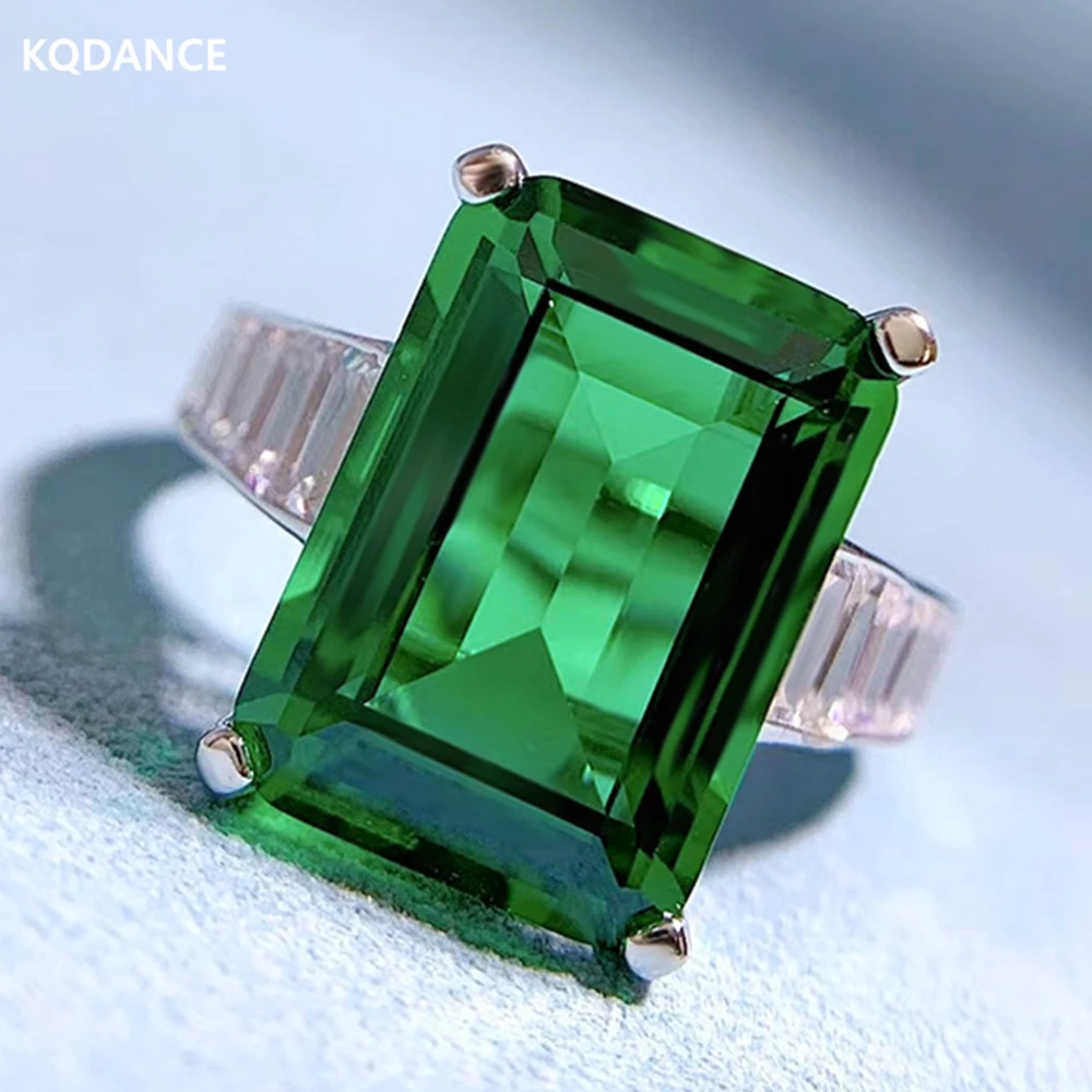 Женское кольцо с крупным зеленым камнем, 10 х14 мм
Женское кольцо с крупным зеленым камнем, 10 х14 мм