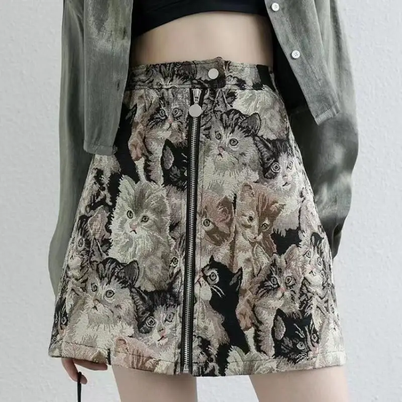 Summer Women Retro A-line Skirt Jacquard Embroidered Cat Print Mini Skirt Women's Aesthetics Bag Hip Short Skirt Inner Lining
Summer Women Retro A-line Skirt Jacquard Embroidered Cat Print Mini Skirt Women's Aesthetics Bag Hip Short Skirt Inner Lining