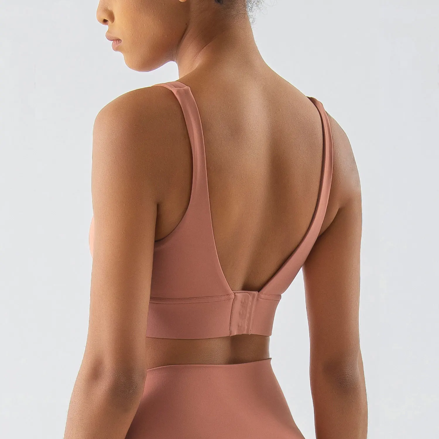 Sexy Fitness Yoga Bra Women Deep V Open Back Sports Underwear Women's Shockproof Running Gather Blouses Gym Workout Bra Push Up
Sexy Fitness Yoga Bra Women Deep V Open Back Sports Underwear Women's Shockproof Running Gather Blouses Gym Workout Bra Push Up