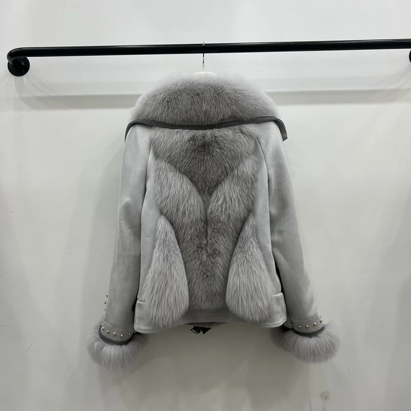 Qualtiy 2023 High Women Grey Nude Real Fox Fur Jackets Female Fashion Warm Coat Wholesale Outerwear
Qualtiy 2023 High Women Grey Nude Real Fox Fur Jackets Female Fashion Warm Coat Wholesale Outerwear