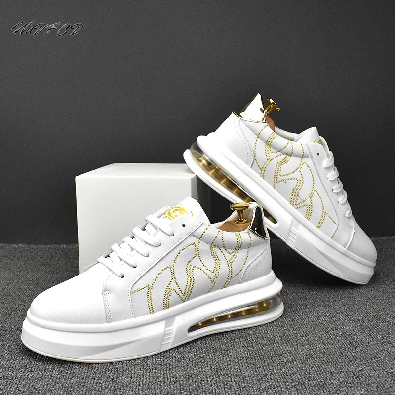 Running Sneakers Men Air Cushion White Shoe Fashion Casual Microfiber Leather Breathable Increased Internal Platform Board Shoes
Running Sneakers Men Air Cushion White Shoe Fashion Casual Microfiber Leather Breathable Increased Internal Platform Board Shoes