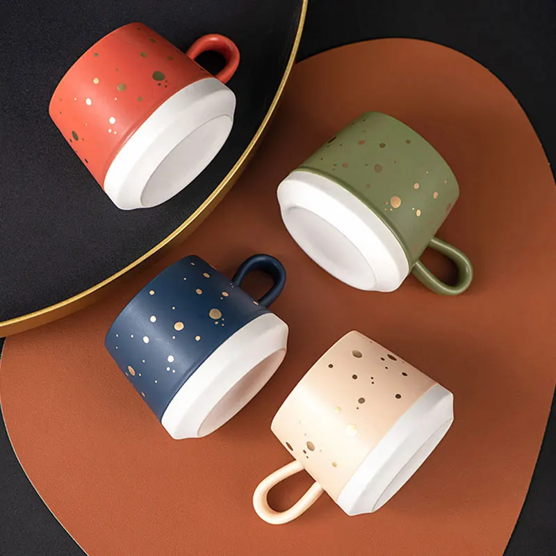 

Креативные кофейные кружки в золотые точки, Скандинавская модная керамическая кружка для чая, молока, воды, элегантные парные чашки, кухонная посуда, идеи для подарка