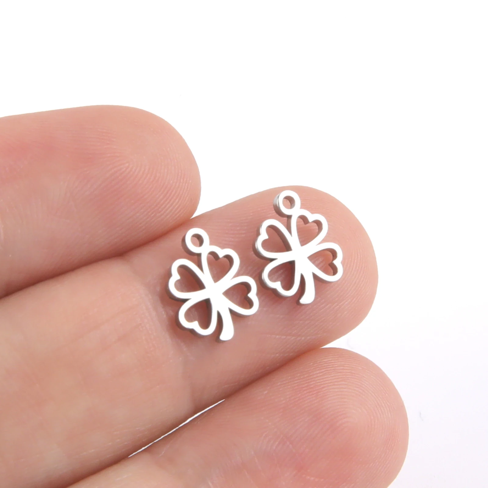 Eueavan 20 шт./лот Lucky Clover Подвески из нержавеющей стали подвески для изготовления ювелирных изделий удачи оптовая продажа аксессуары небольшой ...
Eueavan 20 шт./лот Lucky Clover Подвески из нержавеющей стали подвески для изготовления ювелирных изделий удачи оптовая продажа аксессуары небольшой ...