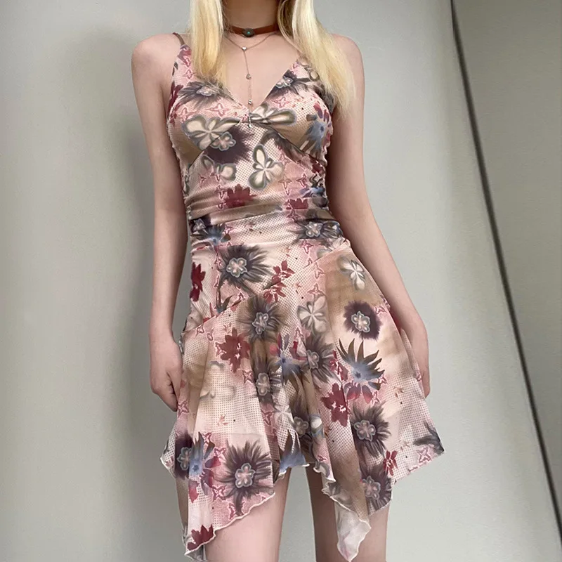 Women's Spaghetti Strap Dress Sweet Floral Print Mesh Contrast Color V-neck Patchwork Irregular Hem New Slim A-line Dresses
Women's Spaghetti Strap Dress Sweet Floral Print Mesh Contrast Color V-neck Patchwork Irregular Hem New Slim A-line Dresses