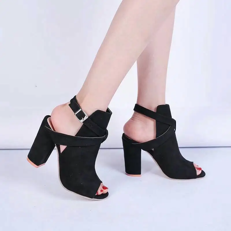 Large size thick heel buckle casual sandals thick heel fashion fish mouth sandals women
Large size thick heel buckle casual sandals thick heel fashion fish mouth sandals women