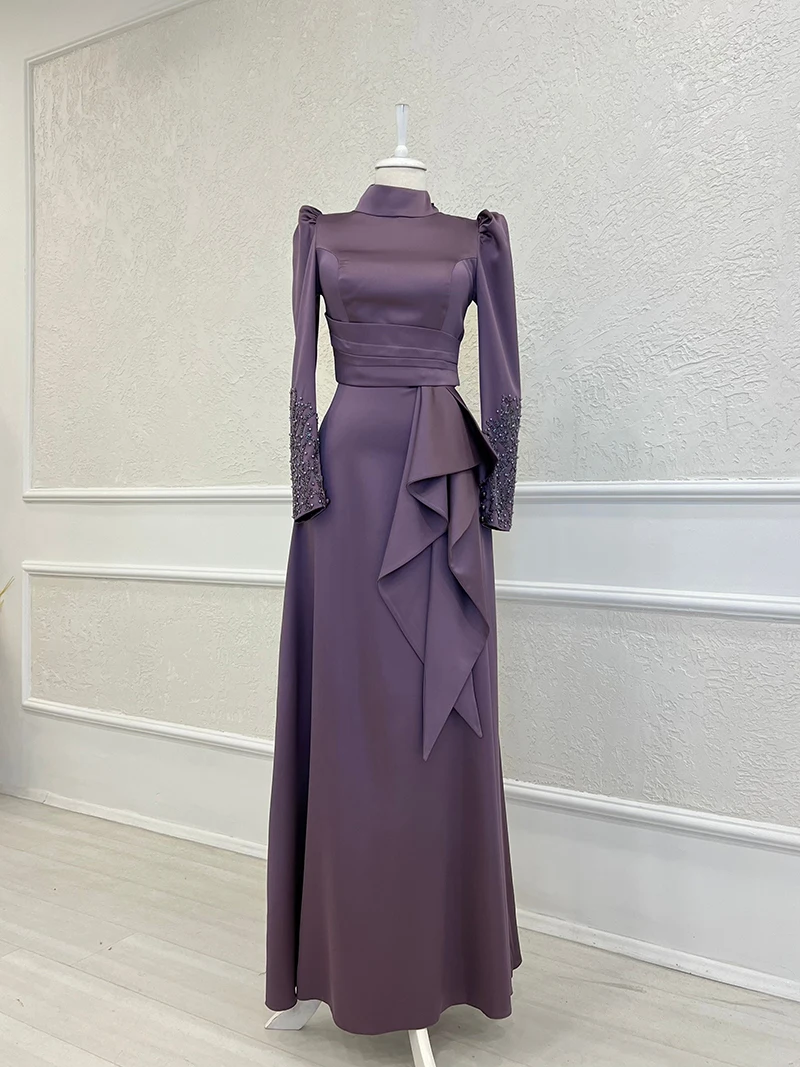 Grape Satin Appliques Long Sleeve Muslim Evening Dresses Moroccan Caftan High Neck Hijab Formal Party Gown Robe De Soiree
Grape Satin Appliques Long Sleeve Muslim Evening Dresses Moroccan Caftan High Neck Hijab Formal Party Gown Robe De Soiree