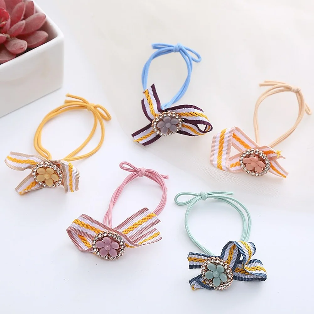 Bow Double Layer Head Rope Elasticity Rubber Bands Suitable for Fashionable and Beautiful Women Hair Accessories Girl Headwear 
Bow Double Layer Head Rope Elasticity Rubber Bands Suitable for Fashionable and Beautiful Women Hair Accessories Girl Headwear