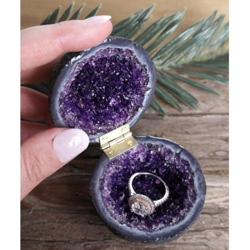 Creative Design Resin Proposal Engagement Jewelry Ring Display Storage Box Gift Craft Valentine's Day Gift
Creative Design Resin Proposal Engagement Jewelry Ring Display Storage Box Gift Craft Valentine's Day Gift