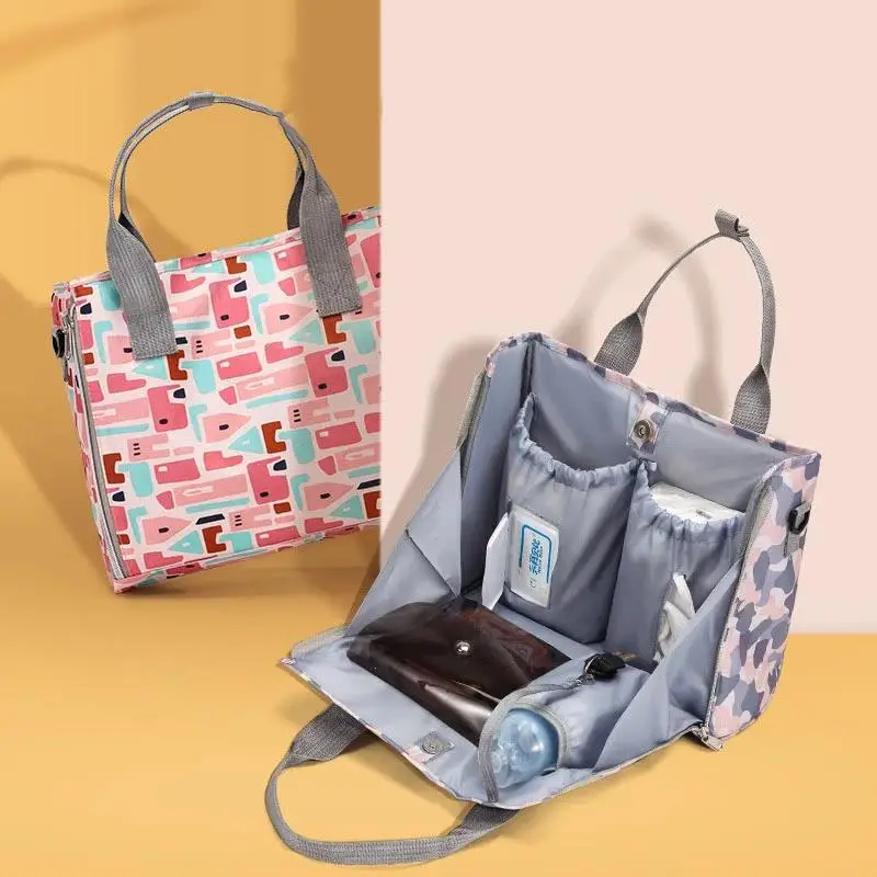 Multifunctional Mummy Travel Bag Printed Storage Diaper Feeder Food Container Bag Detachable Shoulder Strap Pack Big Capacity
Multifunctional Mummy Travel Bag Printed Storage Diaper Feeder Food Container Bag Detachable Shoulder Strap Pack Big Capacity