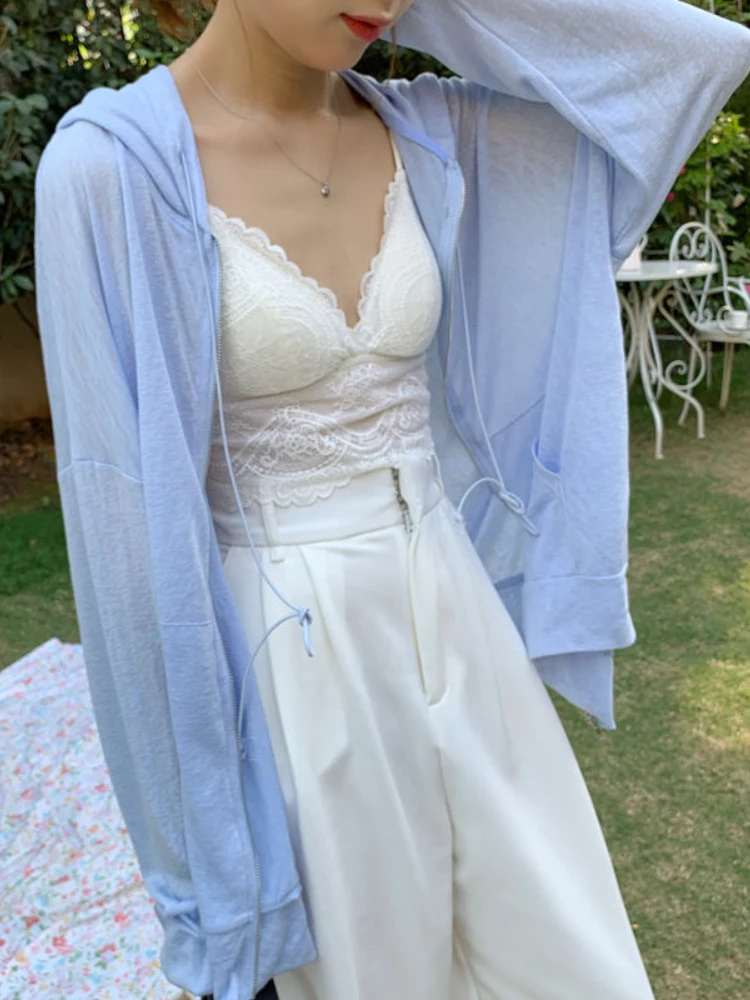 Deeptown Korean Style Oversized T Shirts Women Harajuku Zip Up Hooded Tees Summer Thin Loose Sun-proof Tops Coat Vintage Elegant
Deeptown Korean Style Oversized T Shirts Women Harajuku Zip Up Hooded Tees Summer Thin Loose Sun-proof Tops Coat Vintage Elegant