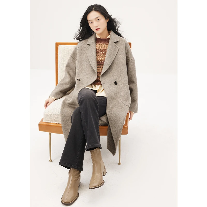 Winter 100% Wool Coat Women High Street Autumn/Winter Long Turn-down Collar Double Breasted Wide-waisted Women Coat Warm 2022
Winter 100% Wool Coat Women High Street Autumn/Winter Long Turn-down Collar Double Breasted Wide-waisted Women Coat Warm 2022