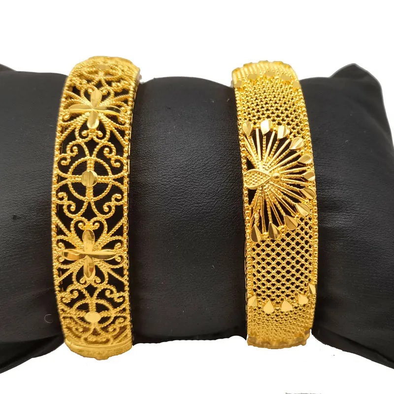 New Vietnamese Sand Gold Peacock Bracelet Retro Ethnic Style Hollow Carved Bracelet Children's Buckle Bracelet Wedding Bracelet
New Vietnamese Sand Gold Peacock Bracelet Retro Ethnic Style Hollow Carved Bracelet Children's Buckle Bracelet Wedding Bracelet