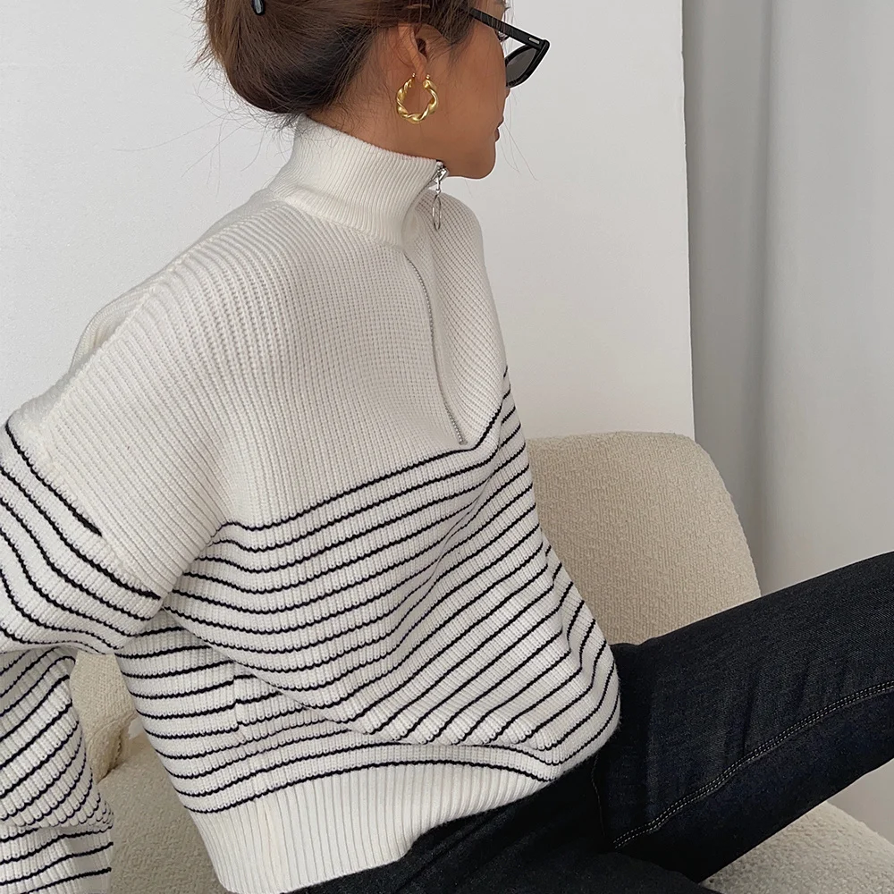 Women Black White Sweater Pinstripe Stand Collar Zipper Long Sleeve Wear CoatNuyoah
Women Black White Sweater Pinstripe Stand Collar Zipper Long Sleeve Wear CoatNuyoah