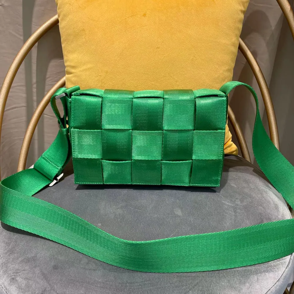 Light luxury style women's bag 2022 new nylon woven single-shoulder shoes small square bag, multiple color options
Light luxury style women's bag 2022 new nylon woven single-shoulder shoes small square bag, multiple color options