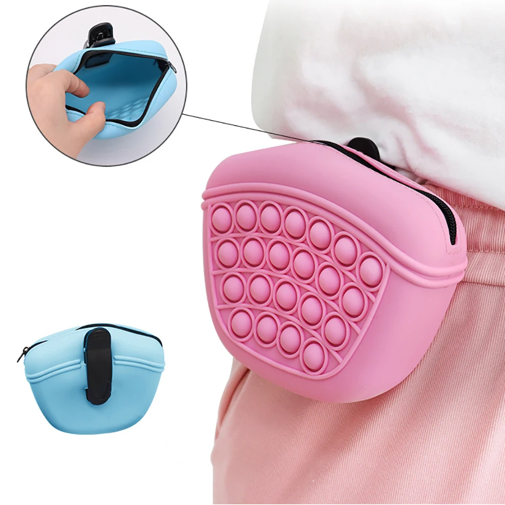 Pet Dog Training Waist Bag Treat Snack Bait Dogs Obedience Agility Outdoor Feed Storage Pouch Food Reward Waist Bag Pet Supplies
Pet Dog Training Waist Bag Treat Snack Bait Dogs Obedience Agility Outdoor Feed Storage Pouch Food Reward Waist Bag Pet Supplies