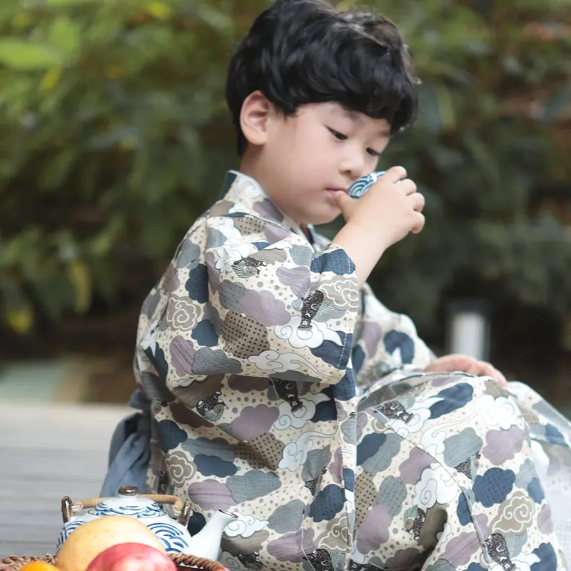 Japanese Traditional Kimono 100% Cotton Boy's Vintage Summer Dress Photography Clothing Casual Home Wear Bathrobe Cosplay
Japanese Traditional Kimono 100% Cotton Boy's Vintage Summer Dress Photography Clothing Casual Home Wear Bathrobe Cosplay