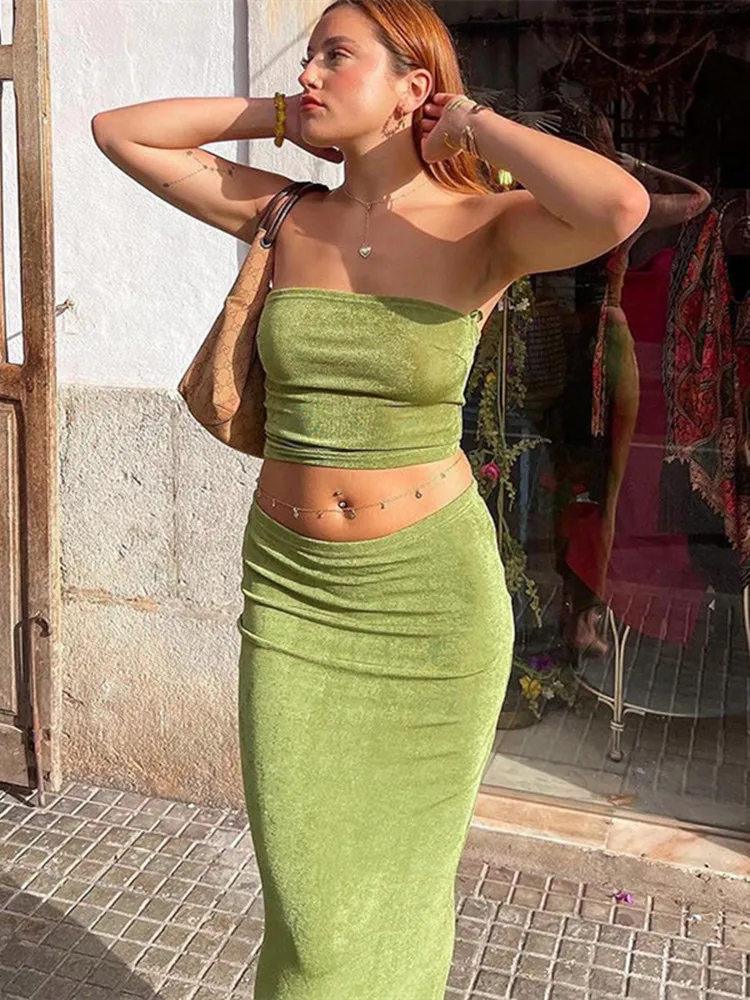 hriigin Women 2 Pieces Sexy Outfits Solid Color Strapless Exposed Navel Tube Tops and Wrapped Long Skirts Set Summer Outfits
hriigin Women 2 Pieces Sexy Outfits Solid Color Strapless Exposed Navel Tube Tops and Wrapped Long Skirts Set Summer Outfits