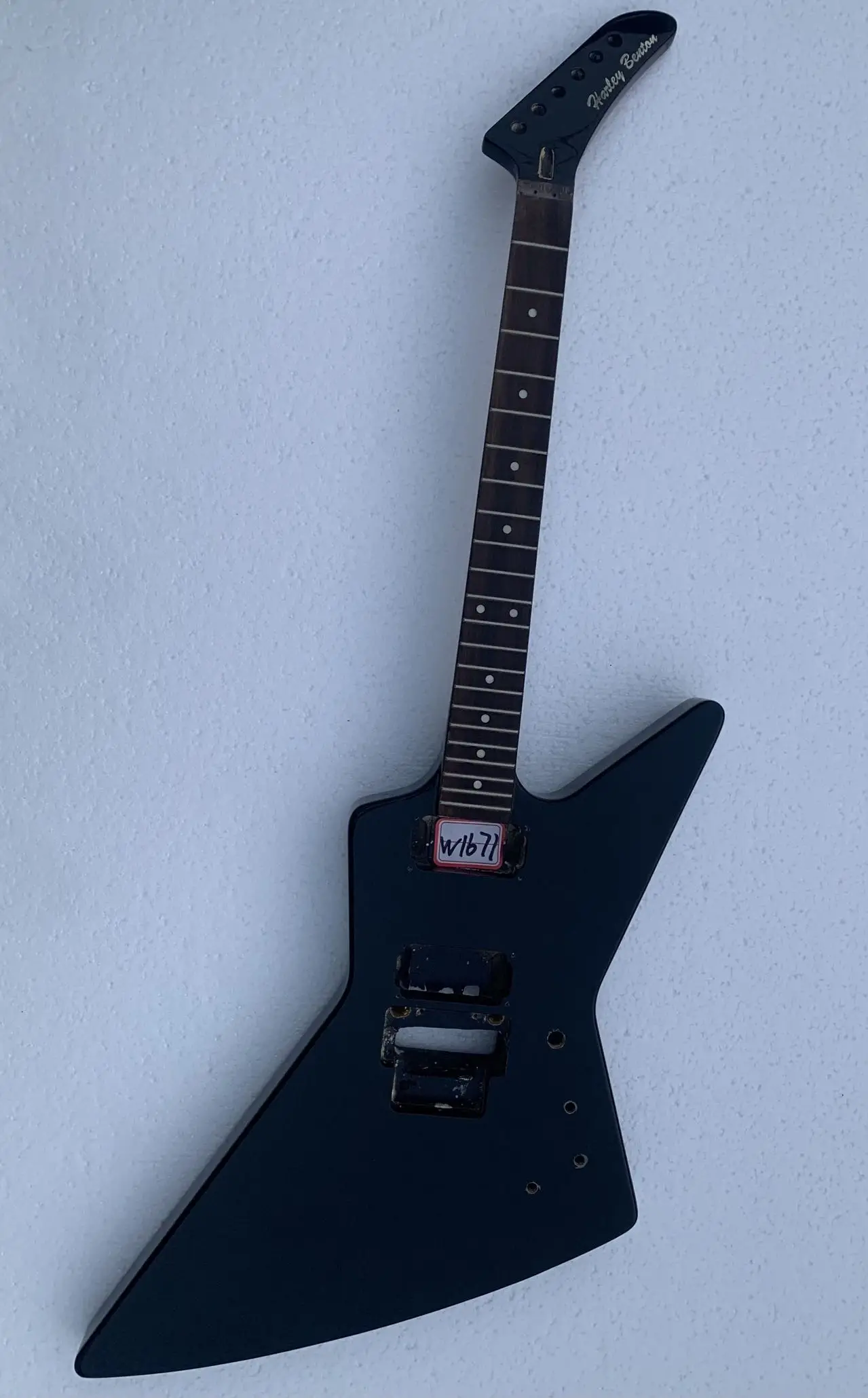 DIY (Not New) Custom Exploer Electric Guitar without Hardwares in Stock Discount Free Shipping W1670
DIY (Not New) Custom Exploer Electric Guitar without Hardwares in Stock Discount Free Shipping W1670
