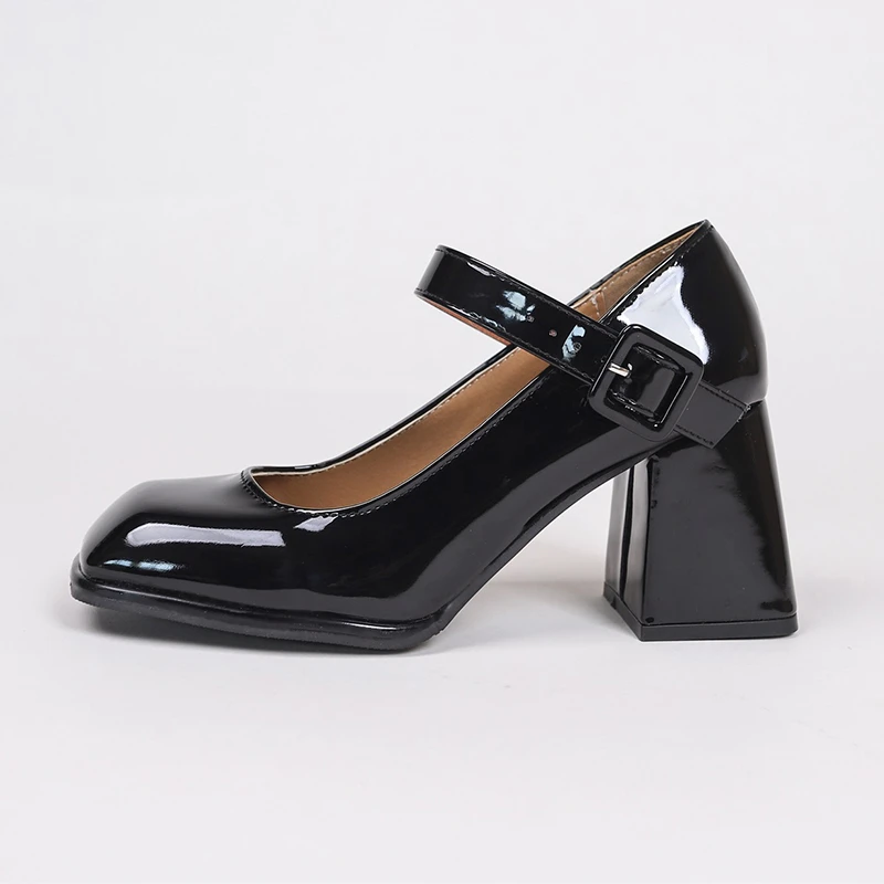 Lolita Shoes Spring Women's Patent Leather Square Toe High-heeled Leather Shoes Retro Buckle Platform Platform Shoes Black Heels
Lolita Shoes Spring Women's Patent Leather Square Toe High-heeled Leather Shoes Retro Buckle Platform Platform Shoes Black Heels