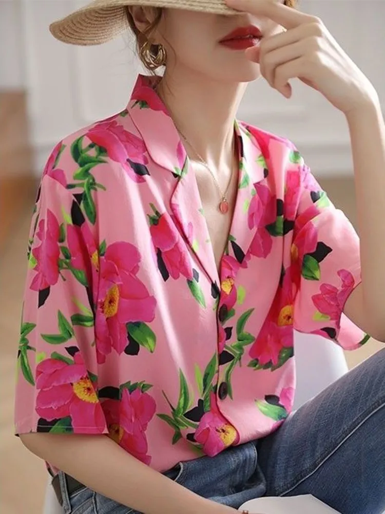 Vintage Floral Printed Women Tops 2022 Summer England Style Short Sleeve Suit Collar Lady Shirts Fashion Blouse Female P008
Vintage Floral Printed Women Tops 2022 Summer England Style Short Sleeve Suit Collar Lady Shirts Fashion Blouse Female P008
