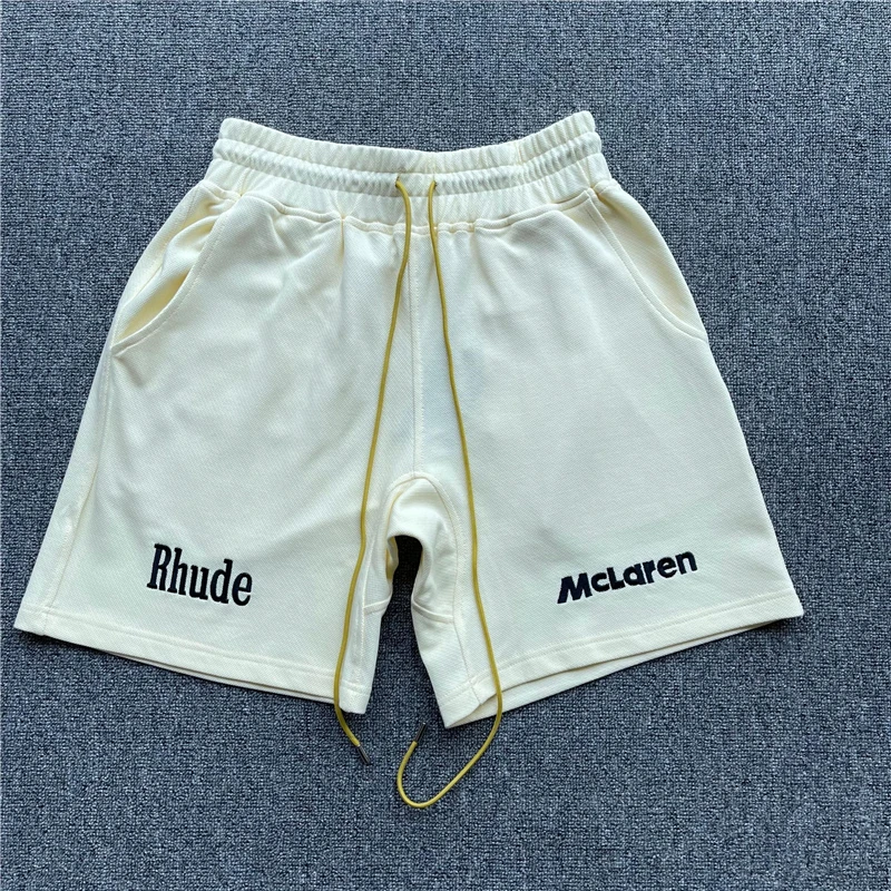 Embroidery RHUDE Shorts Men Women 1:1 Best Quality Yellow Drawstring Breeches
Embroidery RHUDE Shorts Men Women 1:1 Best Quality Yellow Drawstring Breeches