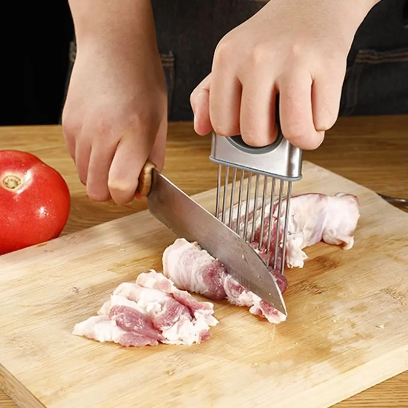 

Onion Cutte Food Slice Assistant Vegetable Holder Stainless Steel Meat Tenderizer Onion Chop Fruit Tomato Cutter kitchen tools