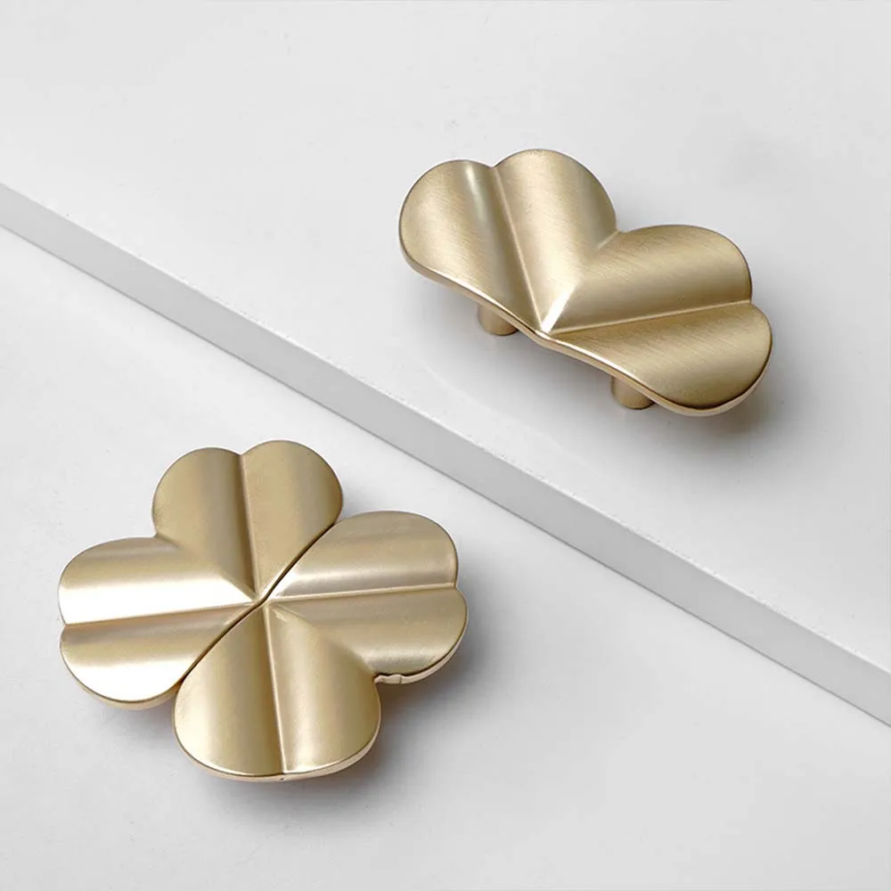 Handle Light Luxury Round Head Cabinet Door Golden Black Handle Cabinet Wardrobe Drawer Zinc Alloy Door Handle Door Knocker Knob
Handle Light Luxury Round Head Cabinet Door Golden Black Handle Cabinet Wardrobe Drawer Zinc Alloy Door Handle Door Knocker Knob