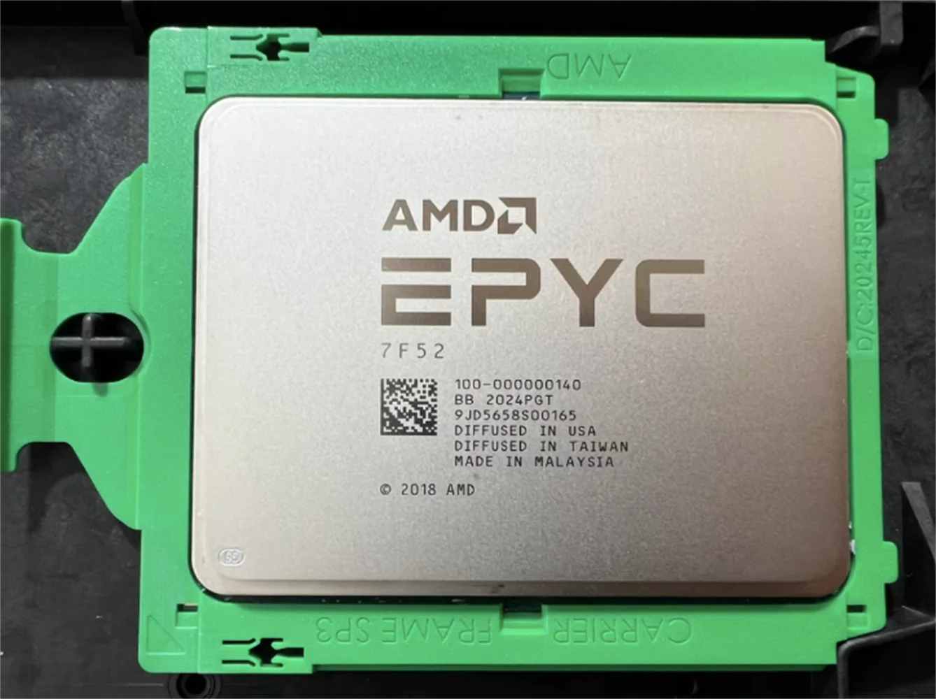 

Серверный Процессор AMD EPYC 7F52 3,5 ГГц 16 ядер/32 потока L3 кэш 256 Мб TDP 240 Вт SP3 до 3,9 ГГц 7002 серия