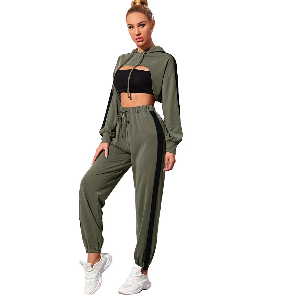 Loose Hooded Sports Sweatshirt and Jogger Pant Suit 2pieces Workout Set for Women
Loose Hooded Sports Sweatshirt and Jogger Pant Suit 2pieces Workout Set for Women